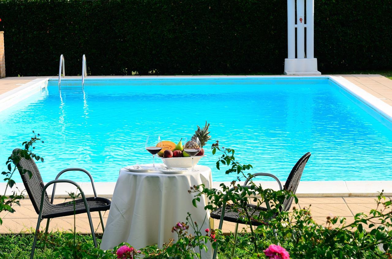 Borgo Mandoleto - Country Resort & Spa Solomeo Exteriör bild